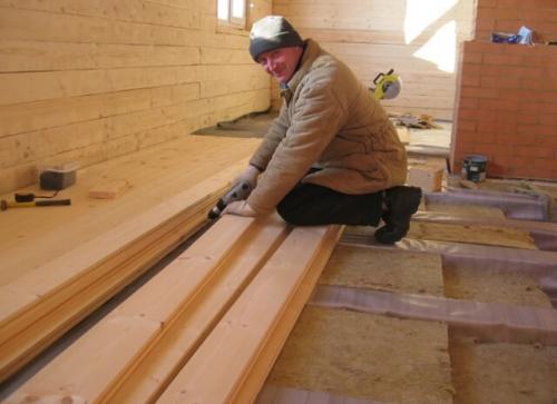 Перекрытие второго этажа по деревянным балкам. Устройство балок