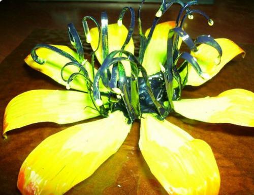 Цветы из пластиковых бутылок пошаговая инструкция. Как сделать цветы из пластиковых бутылок? 4 мастер-класса с фото