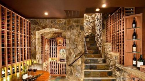 Комната в подвале жилого дома. Подвал: тонкости проектирования и создания подвального помещения