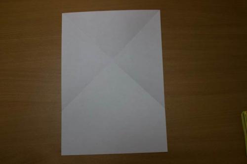 Как сделать из бумаги самолет который летает 10000000000000 метров. Как сделать самолет из бумаги, который летает 100 метров? Самолетик, который далеко летает…