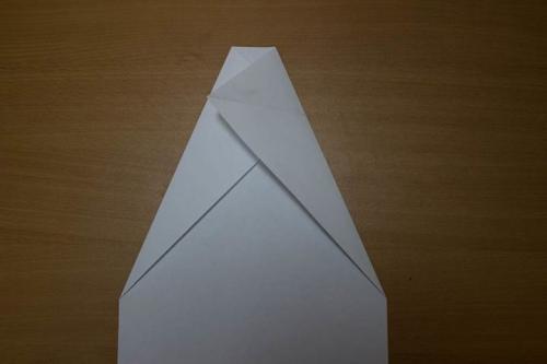 Как сделать из бумаги самолет который летает 10000000000000 метров. Как сделать самолет из бумаги, который летает 100 метров? Самолетик, который далеко летает…