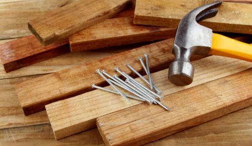 Лавочка своими руками: простые и сложные конструкции для новичков и профессионалов (150 фото-идей)