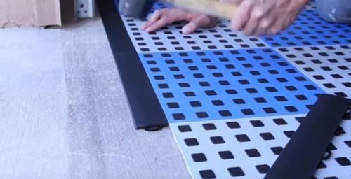 Плитка в гараж на пол: плюсы и минусы 12