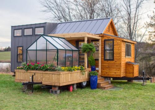 Как украсить теплицу из поликарбоната. Из чего сделана теплица? Что выбрать?