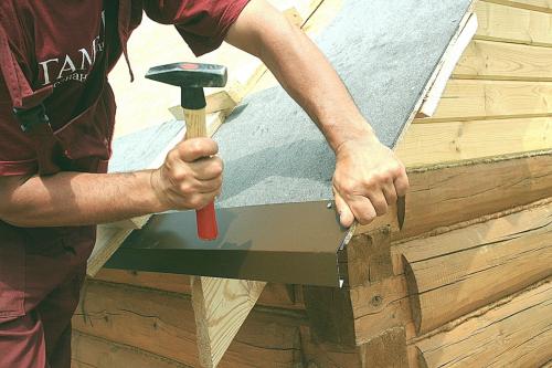 Устройство кровли из мягкой черепицы. Подкладочный ковер 09