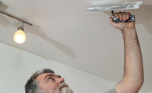 Можно ли клеить панели ПВХ на побелку. Правила подготовки основания