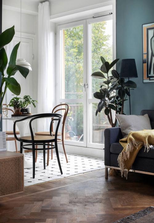 Небольшая квартира с зеленой гостиной 05