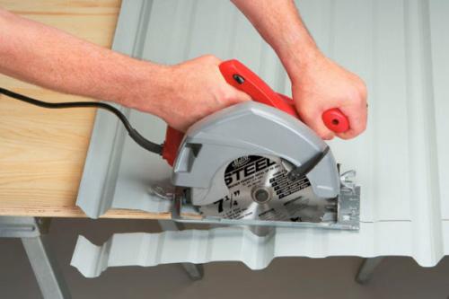 Как правильно крепить профлист с21. Правила резки профнастила