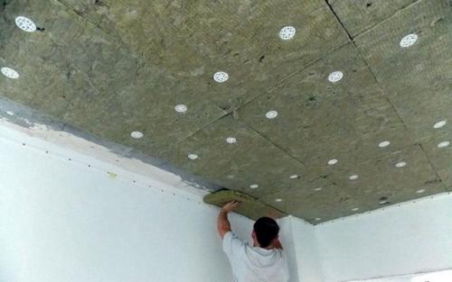 Утепление чердака стекловатой. Минеральная вата