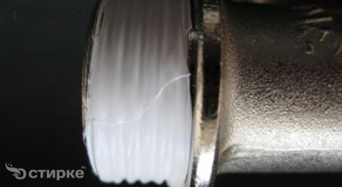 Как правильно накручивать ленту ФУМ. Что представляет из себя материал 07 Как правильно накручивать ленту ФУМ. Что представляет из себя материал 07