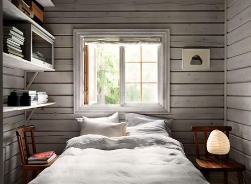 Домик в чаще леса в Швеции 06