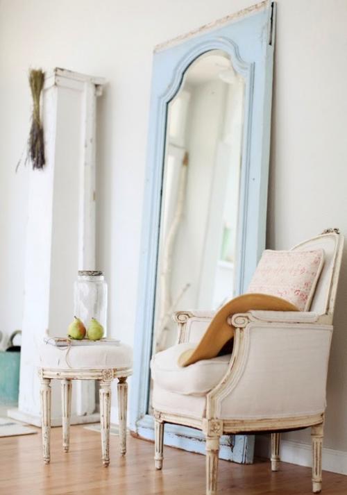 Напольные зеркала в интерьере 10