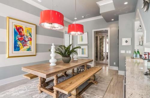 Сочетание цвета обоев и мебели