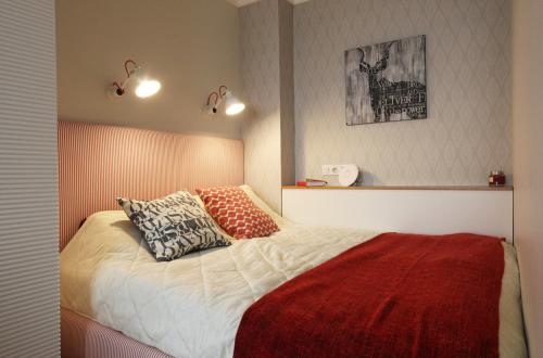 Дизайн комнаты 16 кв м для семьи с ребенком. Дизайн однокомнатной квартиры для семьи с двумя детьми