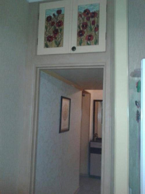 Как спрятать холодильник в комнате. Преимущества и недостатки встраиваемого холодильника 17 Как спрятать холодильник в комнате. Преимущества и недостатки встраиваемого холодильника 17