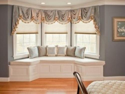 Как оформить окно в спальне. Что нужно учесть при оформлении окон в спальне 07