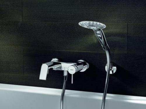 Смесители для маленькой раковины. На фото: однорычажный смеситель с регулировкой высоты 331260562 от фабрики KLUDI. 08