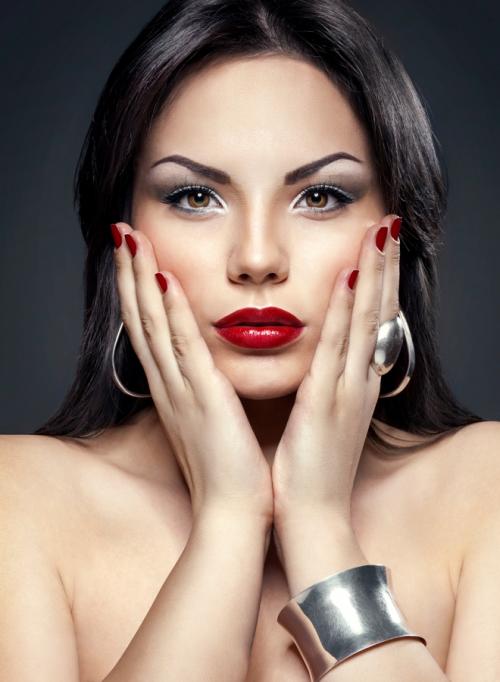 Как выбрать цвет помады для губ?