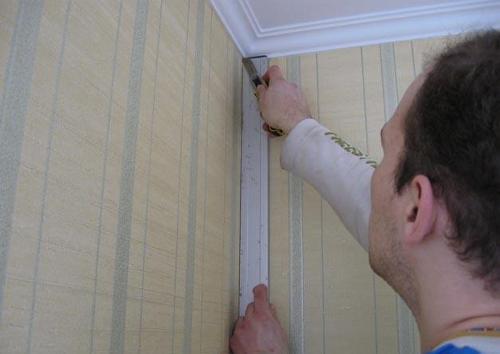 Как сэкономить на обоях с подгоном. Как можно уменьшить расход обоев при подгонке рисунка