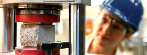 Какой марки бетон на фундамент дома. Классификация и маркировка – в чём разница?