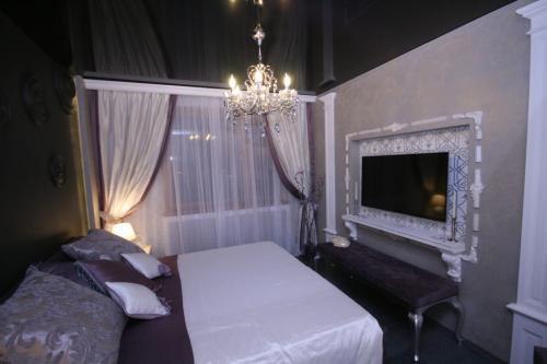 Темный потолок в спальне. Темный цвет потолка в спальне — преимущества и недостатки