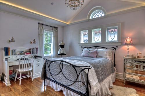 Как украсить стену в комнате подростка своими руками. Правила оформления комнаты подростка