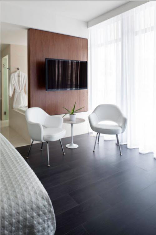 Расположение картин над диваном. Декорирование 14