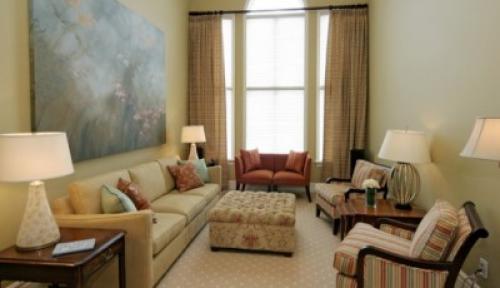 Как визуально расширить узкую комнату? 09