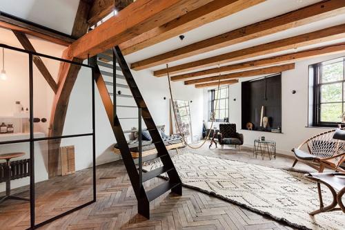 Удивительный дом с историей в Амстердаме 11