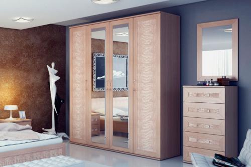 Складные двери в шкаф. Шкаф с распашными дверьми