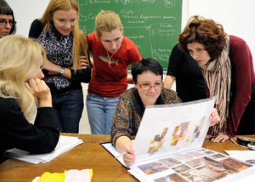 Как стать дизайнером интерьера самостоятельно. Дизайнер интерьера: как им стать и какие требования выдвигаются к данным специалистам? 07