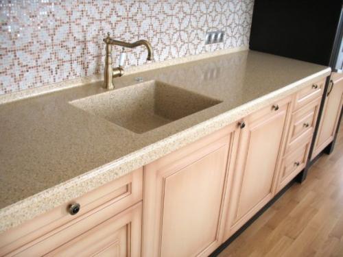 Уголки для столешницы на кухню. Крепим плинтус к столешнице самостоятельно.