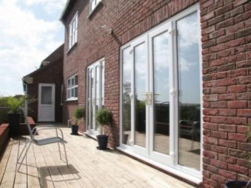 Устройство вентиляции в частном доме через стену. Какие бывают вытяжки 07 Устройство вентиляции в частном доме через стену. Какие бывают вытяжки 07