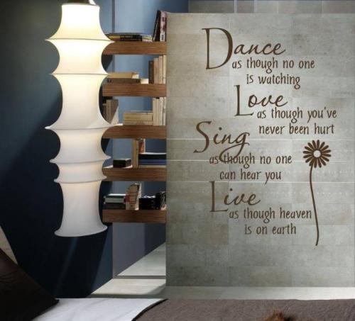 Надписи на стенах в интерьере на русском. Буквы и надписи в интерьере для мотивации и дизайна