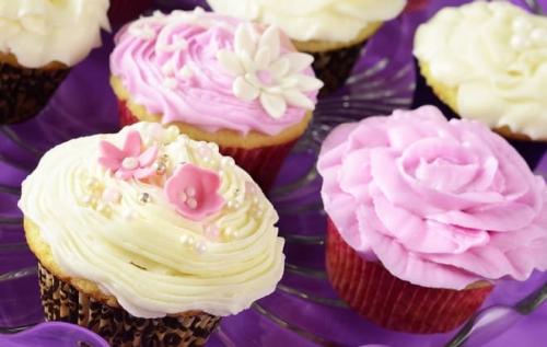 Крем на капкейки рецепт из масла. Как сделать белково-масляный крем для капкейков в домашних условиях