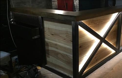 Барная стойка на маленькой кухне своими руками. Самостоятельное создание барной стойки в стиле лофт