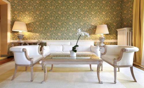 Как подобрать обои в комнату. Как подобрать обои в зал