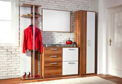 Зеркало на всю стену в прихожей. Разновидности зеркал