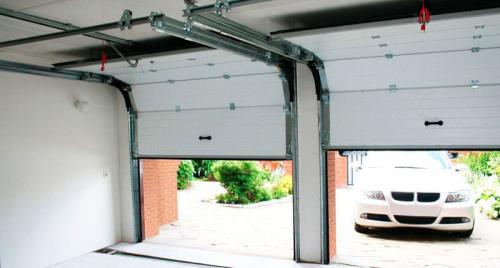 Двери на гараж подъемные. Подъёмные ворота для гаража: когда всё работает на комфорт