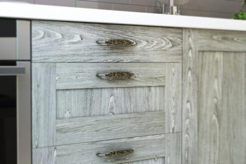 У кого кухня из ЛДСП. Особенности ДСП