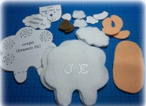 Как сделать подарок маме своими руками из бумаги. Красивый подарок (поделка) ко Дню матери из ткани и фетра + выкройки