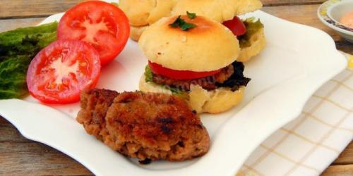 Фарш для бургеров из говядины. Из свино-говяжьего фарша 20