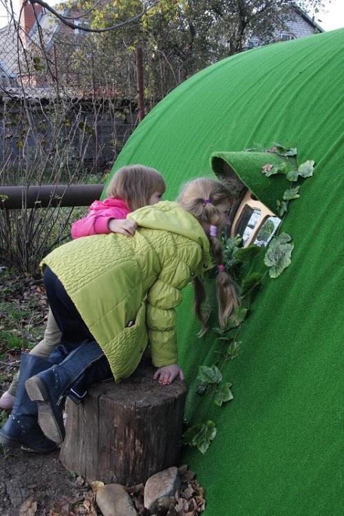 Детский домик хоббита.