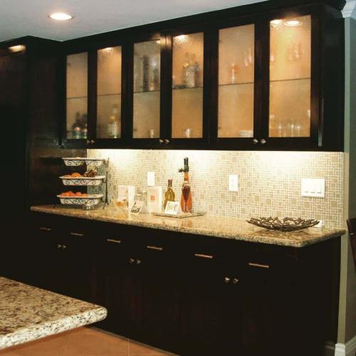 Какие цвета сочетаются с коричневым и бежевым в интерьере. БЕЖЕВО-КОРИЧНЕВАЯ ГОСТИНАЯ: ОСНОВЫ ПРОЕКТИРОВАНИЯ 38