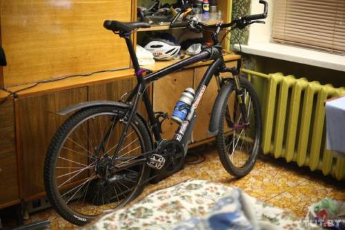 Велосипед В квартире где хранить. В кладовке