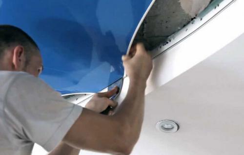 Что делать если порвали натяжной потолок. Что делать если натяжной потолок порвался? 03 Что делать если порвали натяжной потолок. Что делать если натяжной потолок порвался? 03