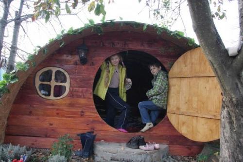 Детский домик хоббита.