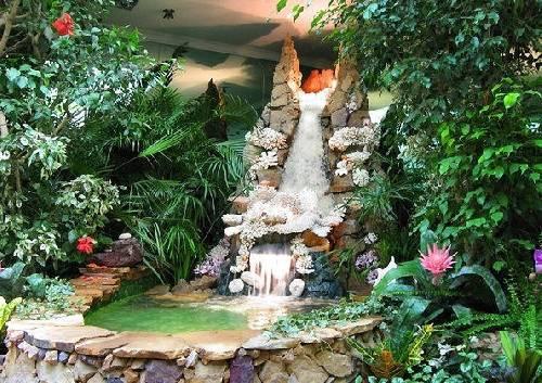 Кровать с балдахином в спальне дизайн. Нюансы выбора материи 17