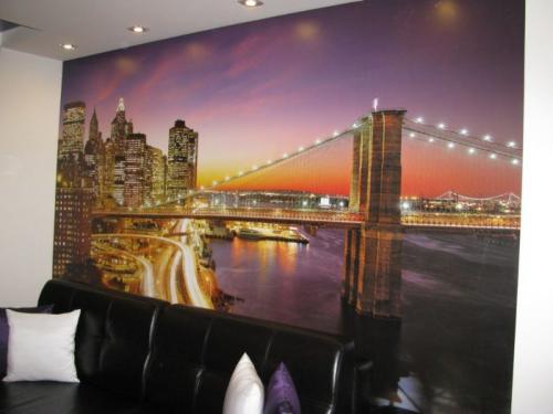 Как скомбинировать обои с рисунком. Комбинирование обоев в 1 комнате 10