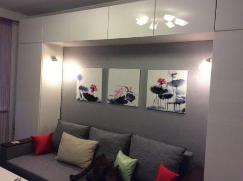 Как скомбинировать обои с рисунком. Комбинирование обоев в 1 комнате 06